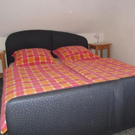 Ferienhaus Und Ferienwohnung Knappstein เมอเนอเซ ภายนอก รูปภาพ