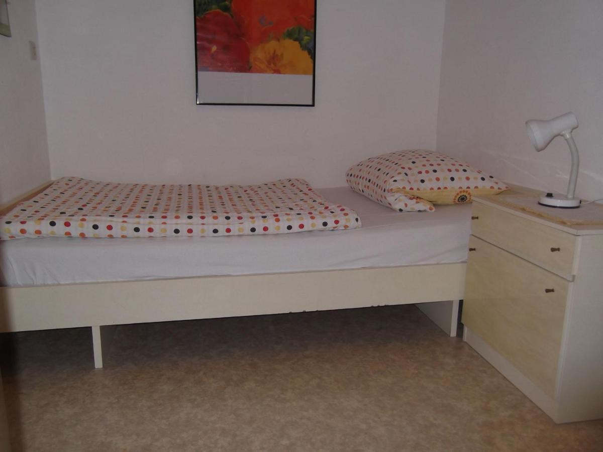 Ferienhaus Und Ferienwohnung Knappstein เมอเนอเซ ภายนอก รูปภาพ