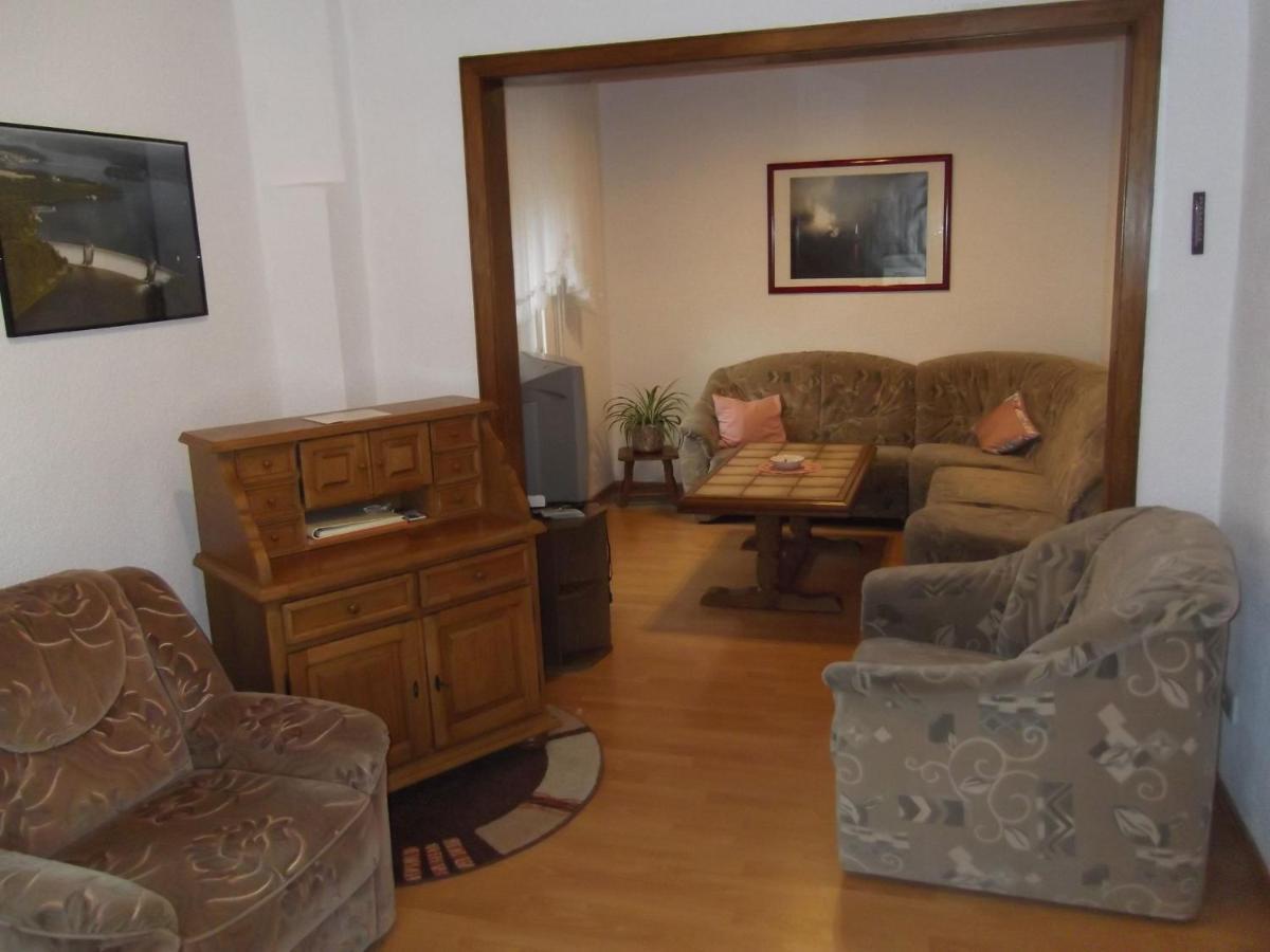 Ferienhaus Und Ferienwohnung Knappstein เมอเนอเซ ภายนอก รูปภาพ