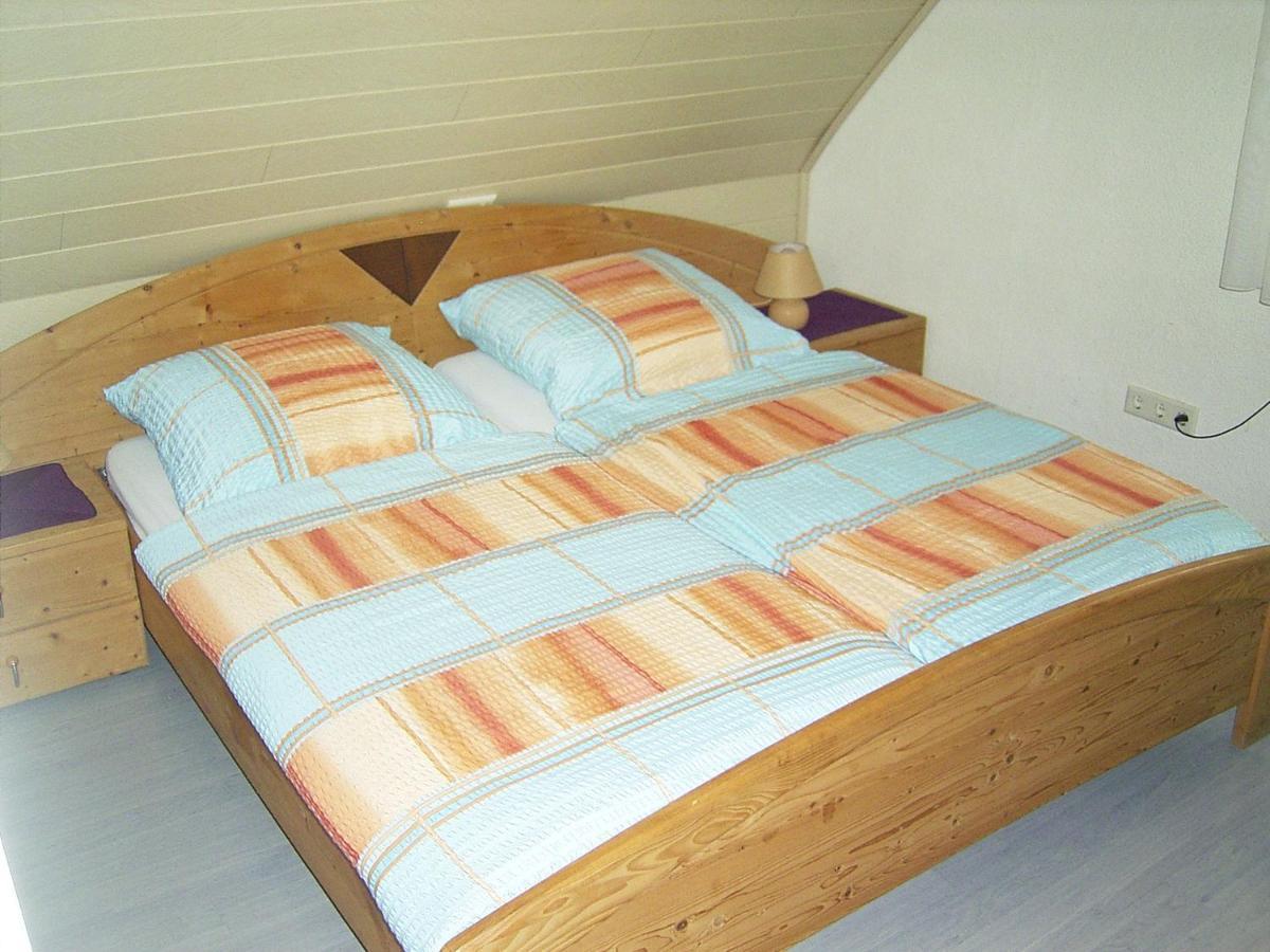 Ferienhaus Und Ferienwohnung Knappstein เมอเนอเซ ภายนอก รูปภาพ